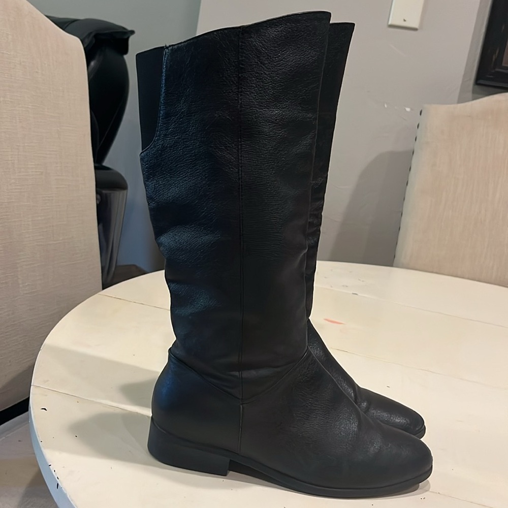 Fanfares Black Leather Boots size 7.5 women’s